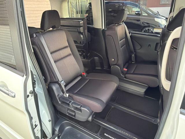 セレナ ｅ－パワー　ハイウェイスターＶ　１オーナー　純正ナビ　フルセグ　プロパイロット　全方位カメラ　シートヒーター　ＬＥＤヘッドライト　両側パワースライド　ドラレコ　デジタルインナーミラー　ステアリングヒーター　スマートキー　スペアキー（55枚目）