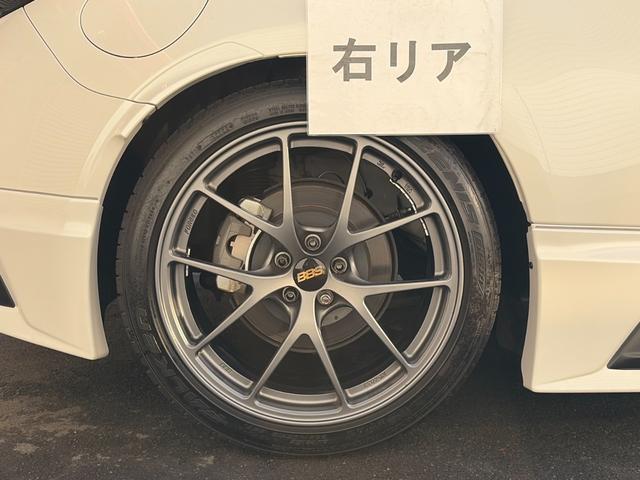 �y�E���A�z