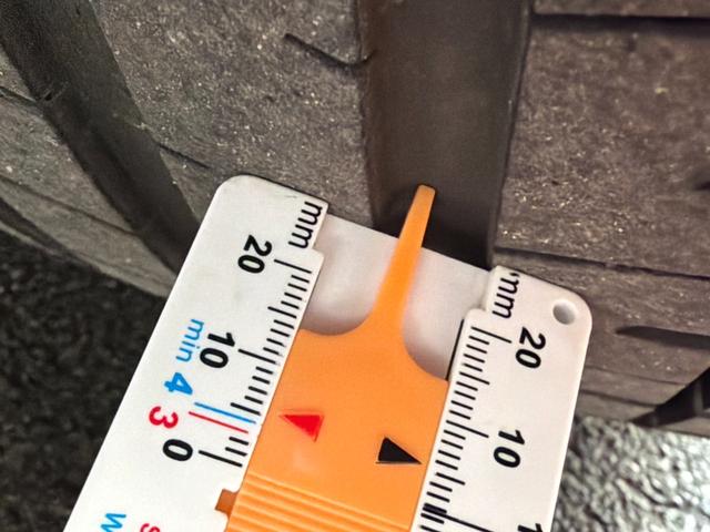 �y���A�^�C���@�a�T�D�T�����z