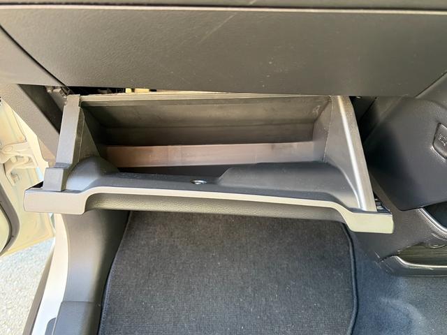 �y�O���[�u�{�b�N�X�@�I�[�v�����z