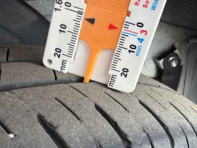 �y���A�^�C���@�a�R�D�T�����z