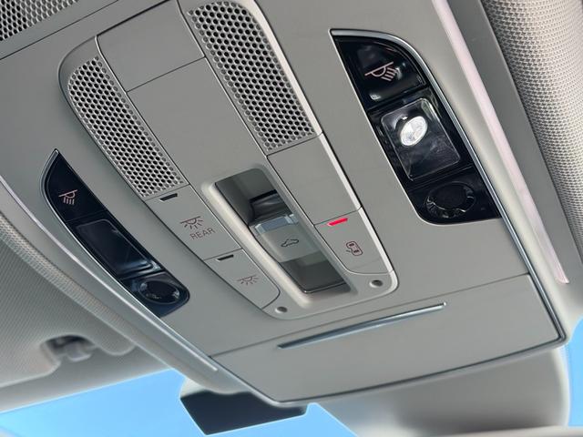 �y�T�����[�t�J�X�C�b�`�z