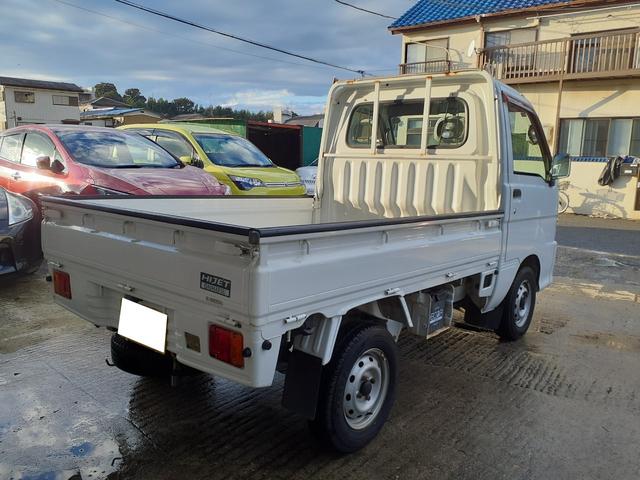 ハイゼットトラック エアコン・パワステ　スペシャル　３方開　パワーステアリング　エアコン　純正ラジオ　ドアバイザー　荷台マット　社外キーレス　スペアキー２本　取説　メンテナンスノート（6枚目）