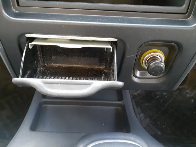 ハイゼットトラック エアコン・パワステ　スペシャル　３方開　パワーステアリング　エアコン　純正ラジオ　ドアバイザー　荷台マット　社外キーレス　スペアキー２本　取説　メンテナンスノート（18枚目）