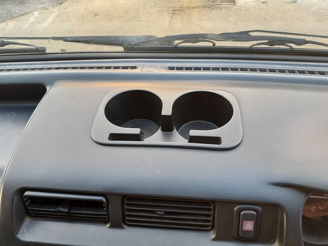 ハイゼットトラック エアコン・パワステ　スペシャル　３方開　パワーステアリング　エアコン　純正ラジオ　ドアバイザー　荷台マット　社外キーレス　スペアキー２本　取説　メンテナンスノート（19枚目）