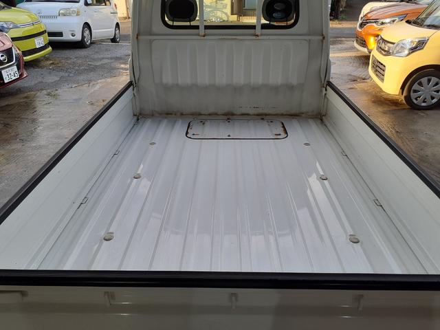 ハイゼットトラック エアコン・パワステ　スペシャル　３方開　パワーステアリング　エアコン　純正ラジオ　ドアバイザー　荷台マット　社外キーレス　スペアキー２本　取説　メンテナンスノート（22枚目）