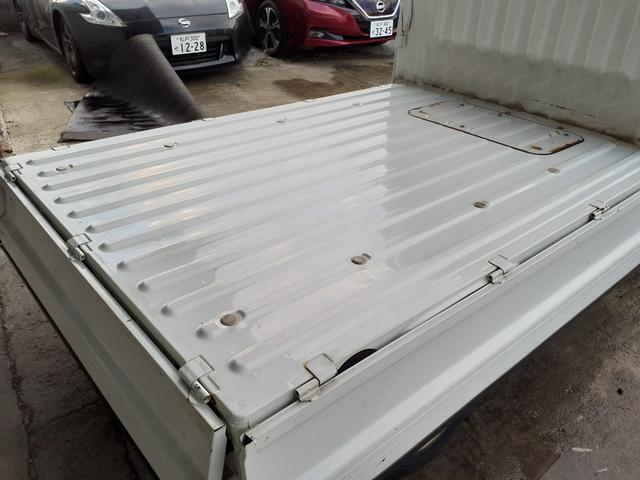 ハイゼットトラック エアコン・パワステ　スペシャル　３方開　パワーステアリング　エアコン　純正ラジオ　ドアバイザー　荷台マット　社外キーレス　スペアキー２本　取説　メンテナンスノート（25枚目）