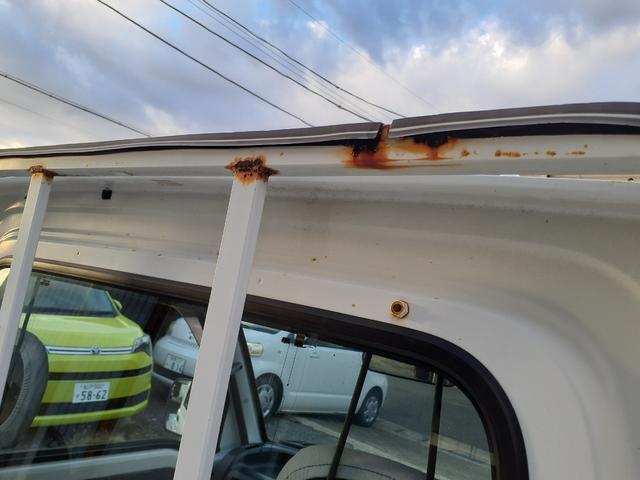 ハイゼットトラック エアコン・パワステ　スペシャル　３方開　パワーステアリング　エアコン　純正ラジオ　ドアバイザー　荷台マット　社外キーレス　スペアキー２本　取説　メンテナンスノート（29枚目）