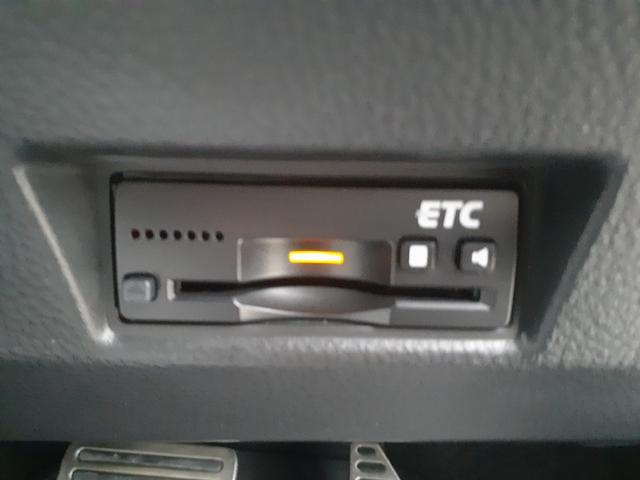 スイフトスポーツ ベースグレード 1年走行無制限保障 ワンオーナー車 ナビ フルセグ Bluetooth ETC クルコン パドルシフト フォグランプ フルオートエアコン プッシュスタート スマートキー2個 純正17インチAW(23枚目)