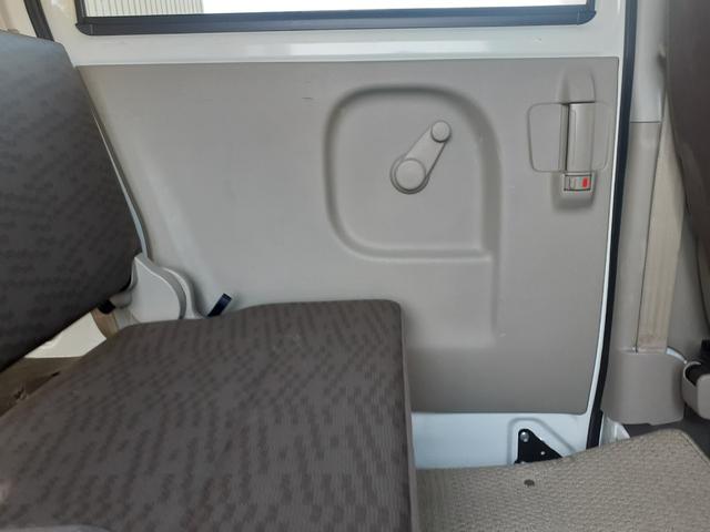 当店は明朗会計の全車総額表示です！無駄な諸費用なんて払うだけ勿体無いです。当店は必要最低限の諸費用でお待ちしています！当店の在庫車は全てが総額表示です！ご来店お待ちしております。