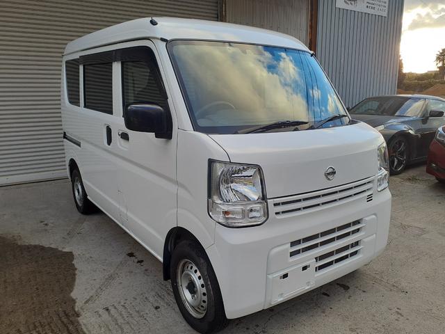 ＮＶ１００クリッパーバン ＤＸ　セーフティパッケージ　１年走行無制限保障　５ＡＧＳ　ブレーキサポート　レーン逸脱警告　横滑り防止　１ｓｔ発進スイッチ　キーレスキー　ＥＴＣ　オートライト　パワーウィンドウ　オーバーヘッドコンソール　ＵＳＢ充電×２　ソナー（3枚目）