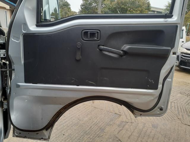 ハイゼットトラック スタンダード　１年走行無制限保障　３方開　社外ナビ　１セグ　ＣＤ　ＵＳＢ　ＡＵＸ　エアバック　ドアバイザー　レベライザー　スペアキー（18枚目）