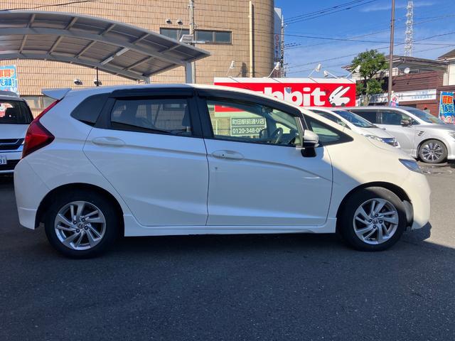 フィット １３Ｇ・Ｓパッケージ　Ｈｏｎｄａインターナビ　ＥＴＣ車載器　Ｆパッケージ　Ｌパッケージ　Ｓパッケージ　ＬＥＤヘッドライト　◎あんしんパッケージ　◎１５インチアルミ　電格納ミラー（4枚目）