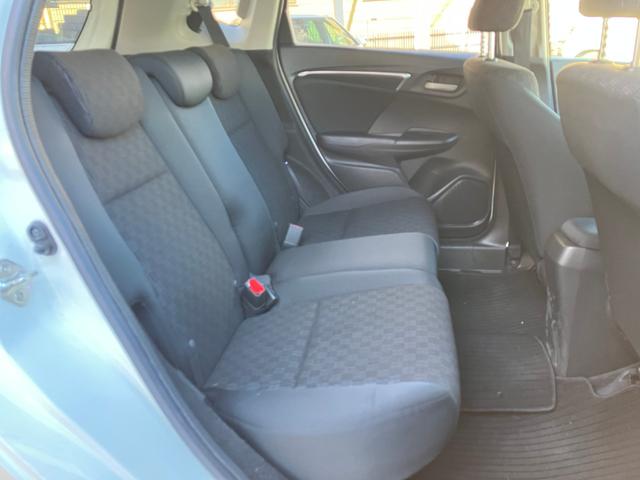 フィット １３Ｇ・Ｓパッケージ　Ｈｏｎｄａインターナビ　ＥＴＣ車載器　Ｆパッケージ　Ｌパッケージ　Ｓパッケージ　ＬＥＤヘッドライト　◎あんしんパッケージ　◎１５インチアルミ　電格納ミラー（14枚目）