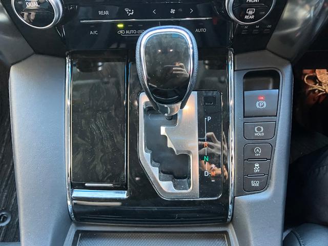 ヴェルファイア ２．４Ｚ　Ｇエディション　デリスタエアロ　　ＷＯＲＫ２０インチアルミ　ＡＬＰＩＮＥ１１型ナビ　ＥＴＣ　フルセグＴＶ　バックカメラ　ＬＥＤヘッドライト　両側電動スライドドア　パワーバックドア（11枚目）