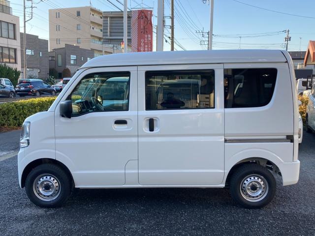 クリッパーバン ＤＸ　ハイルーフ　登録済未使用車　キーレス（スペアキー有）　エマージェンシーブレーキ　リアセンサー　車線逸脱防止支援システム　ＥＢＤ付ＡＢＳ　横滑り防止　運転席＆助手席エアバッグ　前席パワーウインドウ　ＡＭ／ＦＭラジオ（6枚目）