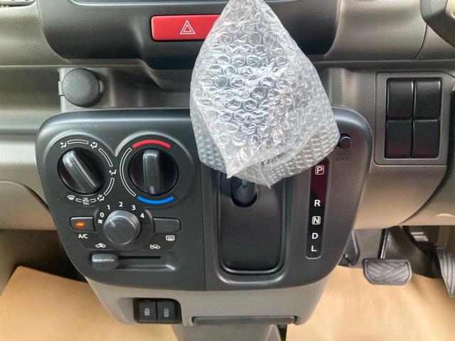 クリッパーバン 660DXハイルーフ 登録済未使用車 キーレス(スペアキー有) エマージェンシーブレーキ リアセンサー 車線逸脱防止支援システム EBD付ABS 横滑り防止 運転席&助手席エアバッグ 前席パワーウインドウ AM/FMラジオ(24枚目)