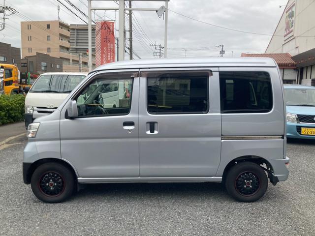 サンバーバン VCスマートアシスト 4WD 禁煙車 ワンオーナー車 LEDヘッドライト キーレス オーバーヘッドシェルフ プライバシーガラス リアヒーター 電動格納ミラー コーナーセンサー(リア) ドライブレコーダー(6枚目)