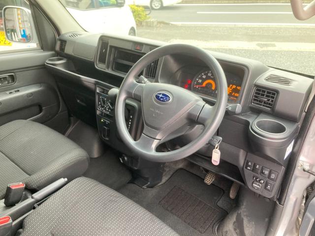 サンバーバン VCスマートアシスト 4WD 禁煙車 ワンオーナー車 LEDヘッドライト キーレス オーバーヘッドシェルフ プライバシーガラス リアヒーター 電動格納ミラー コーナーセンサー(リア) ドライブレコーダー(9枚目)