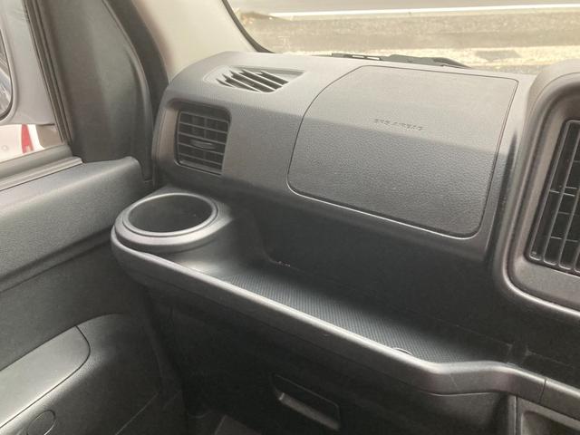 サンバーバン VCスマートアシスト 4WD 禁煙車 ワンオーナー車 LEDヘッドライト キーレス オーバーヘッドシェルフ プライバシーガラス リアヒーター 電動格納ミラー コーナーセンサー(リア) ドライブレコーダー(22枚目)