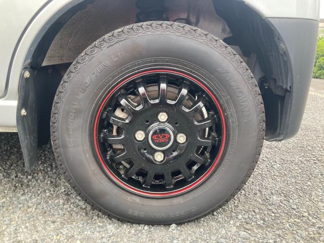 サンバーバン VCスマートアシスト 4WD 禁煙車 ワンオーナー車 LEDヘッドライト キーレス オーバーヘッドシェルフ プライバシーガラス リアヒーター 電動格納ミラー コーナーセンサー(リア) ドライブレコーダー(32枚目)