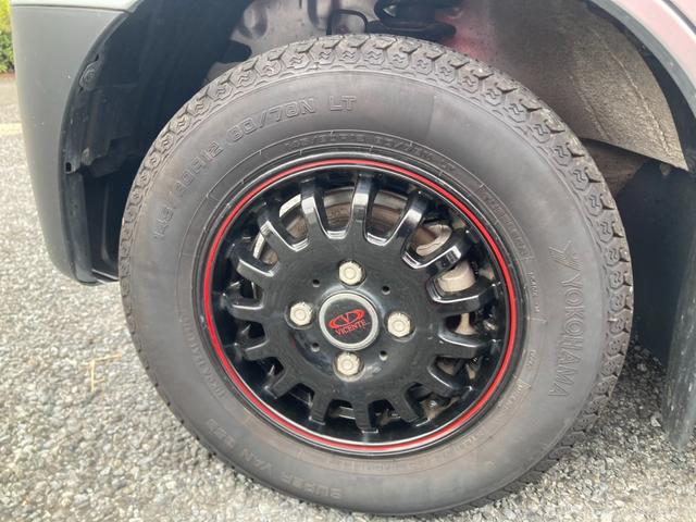 サンバーバン VCスマートアシスト 4WD 禁煙車 ワンオーナー車 LEDヘッドライト キーレス オーバーヘッドシェルフ プライバシーガラス リアヒーター 電動格納ミラー コーナーセンサー(リア) ドライブレコーダー(33枚目)