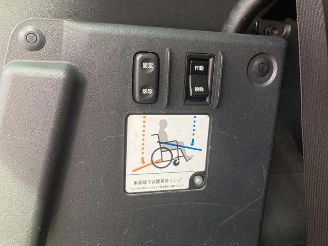 ラクティス Gウェルキャブ車 車いす仕様車 スロープタイプ タイプ1 助手席側リヤシート付(12枚目)
