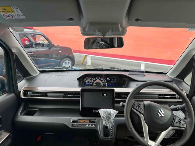 ワゴンＲカスタムＺ ハイブリッドＺＸ　届出済未使車　クリアランスソナー　オートクルーズコントロール　レーンアシスト　衝突被害軽減システム　ＬＥＤヘッドランプ　スマートキー　アイドリングストップ　電動格納ミラー　シートヒーター　ベンチシート（10枚目）