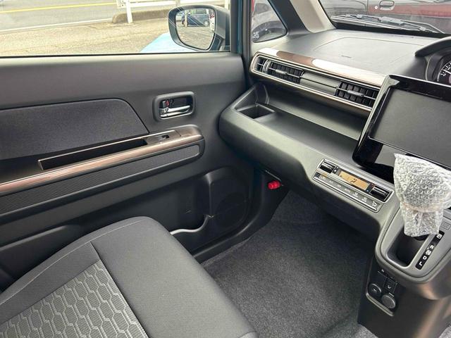 ワゴンＲカスタムＺ ハイブリッドＺＸ　届出済未使車　クリアランスソナー　オートクルーズコントロール　レーンアシスト　衝突被害軽減システム　ＬＥＤヘッドランプ　スマートキー　アイドリングストップ　電動格納ミラー　シートヒーター　ベンチシート（15枚目）