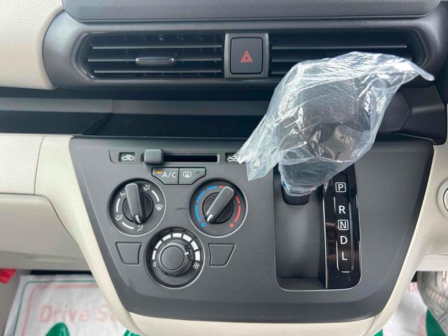 ルークス Ｓ　バックカメラ　両側スライドドア　クリアランスソナー　衝突被害軽減システム　オートライト　ＬＥＤヘッドランプ　キーレスエントリー　アイドリングストップ　電動格納ミラー　ベンチシート　ＣＶＴ（4枚目）