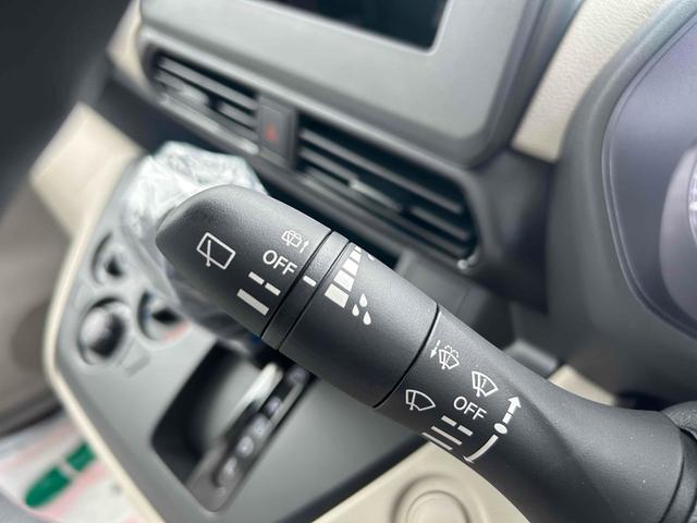 ルークス Ｓ　バックカメラ　両側スライドドア　クリアランスソナー　衝突被害軽減システム　オートライト　ＬＥＤヘッドランプ　キーレスエントリー　アイドリングストップ　電動格納ミラー　ベンチシート　ＣＶＴ（9枚目）