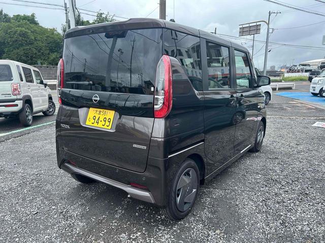 ルークス Ｓ　バックカメラ　両側スライドドア　クリアランスソナー　衝突被害軽減システム　オートライト　ＬＥＤヘッドランプ　キーレスエントリー　アイドリングストップ　電動格納ミラー　ベンチシート　ＣＶＴ（17枚目）