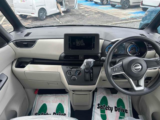 ルークス S バックカメラ 両側スライドドア クリアランスソナー 衝突被害軽減システム オートライト LEDヘッドランプ キーレスエントリー アイドリングストップ 電動格納ミラー ベンチシート CVT(4枚目)