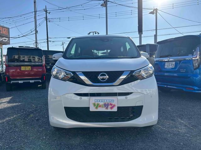 デイズ Ｘ　ドライブレコーダー　ＥＴＣ　全周囲カメラ　ナビ　クリアランスソナー　衝突被害軽減システム　オートライト　スマートキー　アイドリングストップ　電動格納ミラー　ベンチシート　ＣＶＴ　盗難防止システム（12枚目）