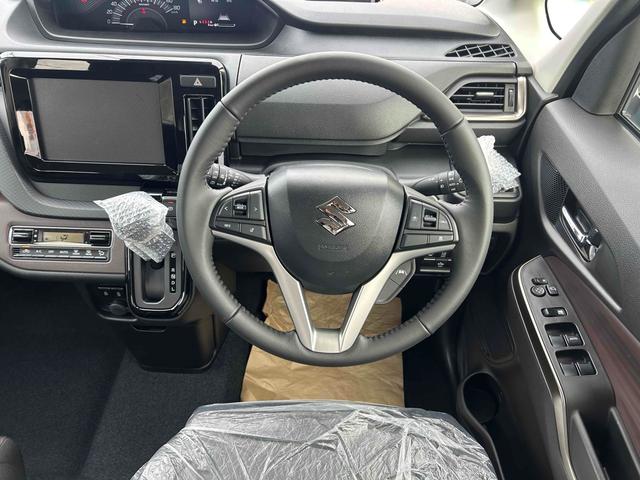 ソリオバンディット ハイブリッドＭＶ　クリアランスソナー　オートクルーズコントロール　レーンアシスト　衝突被害軽減システム　両側電動スライドドア　オートライト　ＬＥＤヘッドランプ　スマートキー　アイドリングストップ　電動格納ミラー（3枚目）