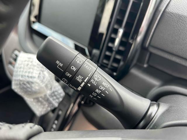 ソリオバンディット ハイブリッドＭＶ　クリアランスソナー　オートクルーズコントロール　レーンアシスト　衝突被害軽減システム　両側電動スライドドア　オートライト　ＬＥＤヘッドランプ　スマートキー　アイドリングストップ　電動格納ミラー（7枚目）