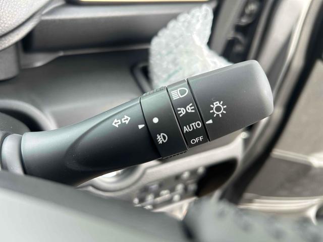 ソリオバンディット ハイブリッドＭＶ　クリアランスソナー　オートクルーズコントロール　レーンアシスト　衝突被害軽減システム　両側電動スライドドア　オートライト　ＬＥＤヘッドランプ　スマートキー　アイドリングストップ　電動格納ミラー（8枚目）