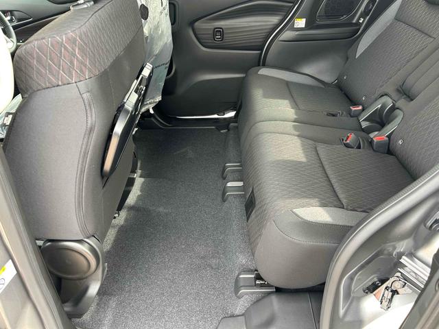 ソリオバンディット ハイブリッドＭＶ　クリアランスソナー　オートクルーズコントロール　レーンアシスト　衝突被害軽減システム　両側電動スライドドア　オートライト　ＬＥＤヘッドランプ　スマートキー　アイドリングストップ　電動格納ミラー（29枚目）