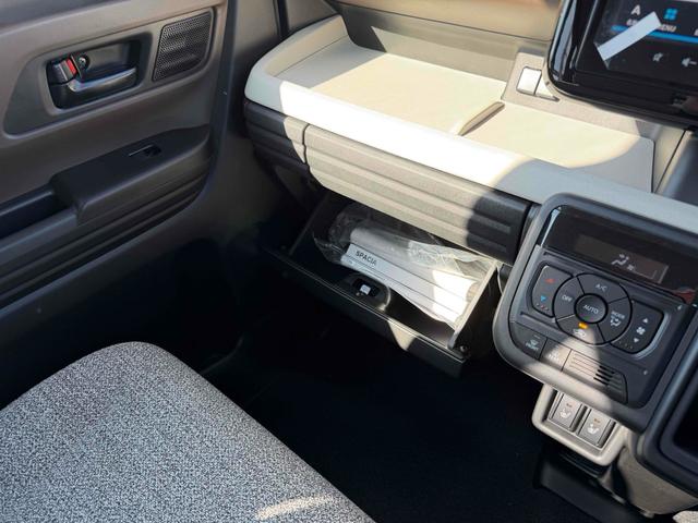 スペーシア ハイブリッドＸ　全周囲カメラ　両側電動スライドドア　ナビ　ＴＶ　クリアランスソナー　レーンアシスト　衝突被害軽減システム　オートライト　ＬＥＤヘッドランプ　スマートキー　アイドリングストップ　電動格納ミラー（33枚目）