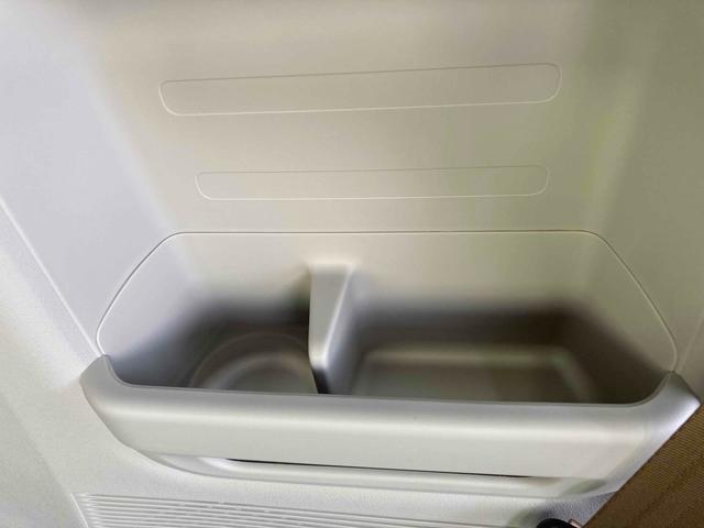 Ｎ－ＢＯＸ ベースグレード　届出済未使用車　禁煙車　バックカメラ　両側スライド・片側電動　クリアランスソナー　オートクルーズコントロール　レーンアシスト　衝突被害軽減システム　オートライト　ＬＥＤヘッドランプ　スマートキー（31枚目）