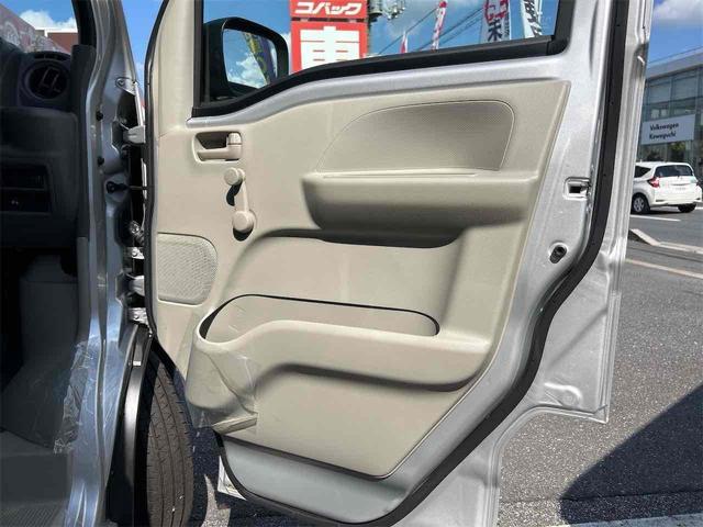 エブリイ ＰＡ　届出済未使用車　両側スライドドア　クリアランスソナー　オートライト　アイドリングストップ　ＡＴ　ＡＢＳ　ＥＳＣ　衝突安全ボディ　エアコン　パワーステアリング　前後センサー　両側スライド　ＡＣ（29枚目）