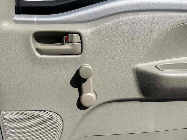 エブリイ ＰＡ　届出済未使用車　両側スライドドア　クリアランスソナー　オートライト　アイドリングストップ　ＡＴ　ＡＢＳ　ＥＳＣ　衝突安全ボディ　エアコン　パワーステアリング　前後センサー　両側スライド　ＡＣ（30枚目）