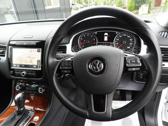 V6 レザーパッケージ 純正ナビ 地デジ 黒革 1年保証(13枚目)