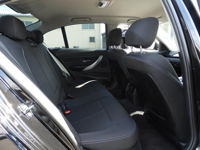 320i スポーツ 1オーナー 純正ナビ Bカメラ 1年保証(8枚目)