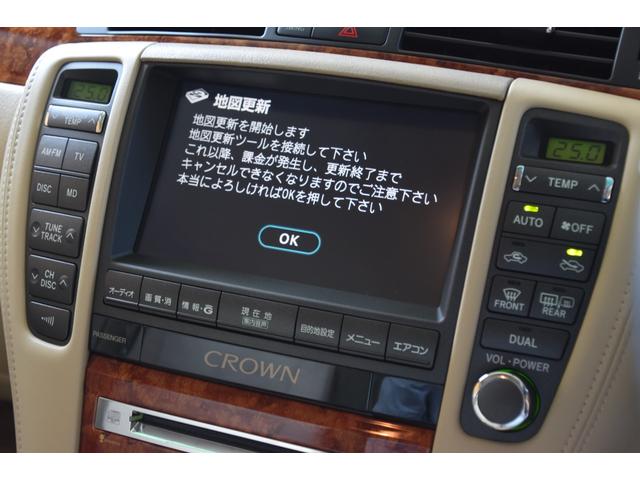 クラウン ロイヤルサルーン　車検令和７年６月７日　スマキー　Ｐスタート　後期型　純ＨＤＤナビ　Ｂカメラ　走３１０００キロ　クルコン　ＥＴＣ　電動チルト　パワーシート　ＡＡＣ（4枚目）