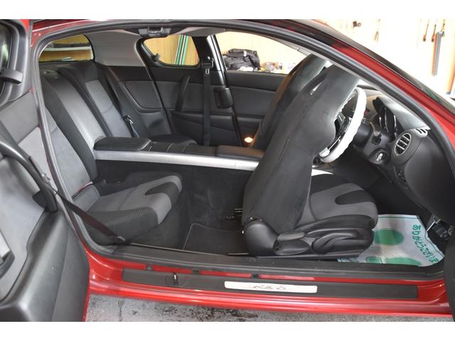 ＲＸ－８ タイプＳ　車検令和８年７月２７日　キーレス　ＥＴＣ　記録簿　６速ＭＴ　ＢＯＳＥサウンド　社外１９ＡＷ　オートエアコン　ローダウン　社外マフラー　ＨＩＤ　Ｒフォグ（13枚目）