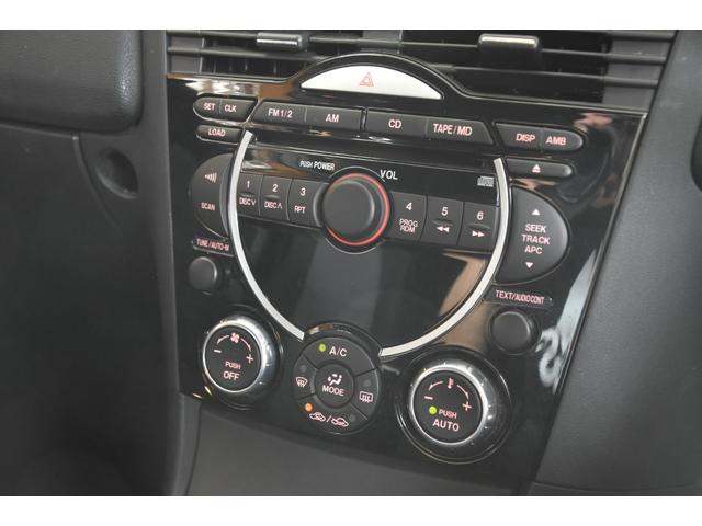 ＲＸ－８ タイプＳ　車検令和８年７月２７日　キーレス　ＥＴＣ　記録簿　６速ＭＴ　ＢＯＳＥサウンド　社外１９ＡＷ　オートエアコン　ローダウン　社外マフラー　ＨＩＤ　Ｒフォグ（16枚目）