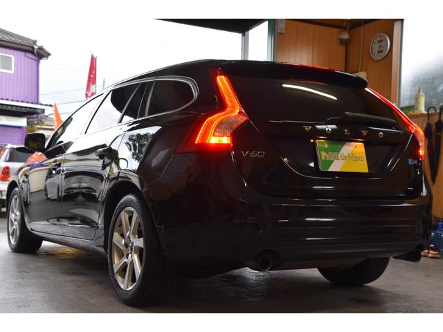 Ｖ６０ Ｔ４　ＳＥ　車検令和９年２月１９日　スマキー２　Ｐスタ　後期型　クルコン　黒本革シート　１オーナー　記録簿　Ｂｌｕｅｔｏｏｔｈ接続　フルセグＥＴＣＢカメラ　ドラレコ（29枚目）