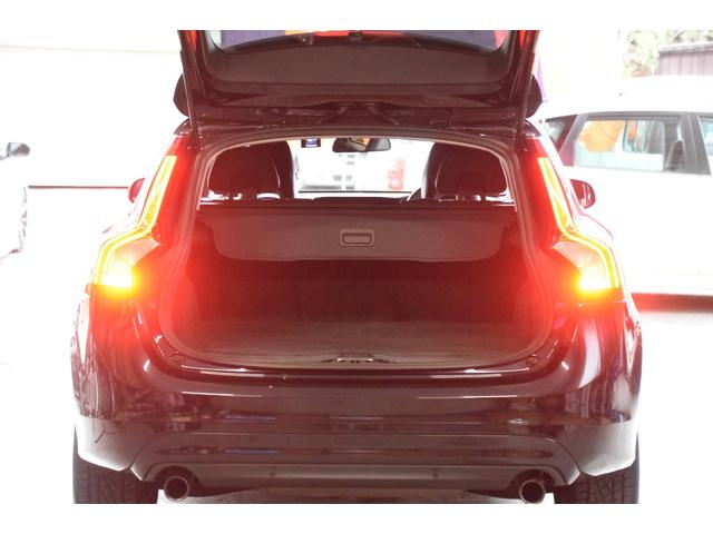 Ｖ６０ Ｔ４　ＳＥ　車検令和９年２月１９日　スマキー２　Ｐスタ　後期型　クルコン　黒本革シート　１オーナー　記録簿　Ｂｌｕｅｔｏｏｔｈ接続　フルセグＥＴＣＢカメラ　ドラレコ（39枚目）