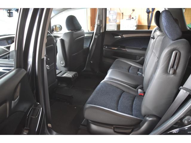 オデッセイ アブソルート　車検令和８年７月２４日　キーレス２　ＥＴＣ　走行２６０００キロ　純ナビ　Ｂカメラ　記録簿　マニュアルモード　クルーズコントロール　半革シート（12枚目）